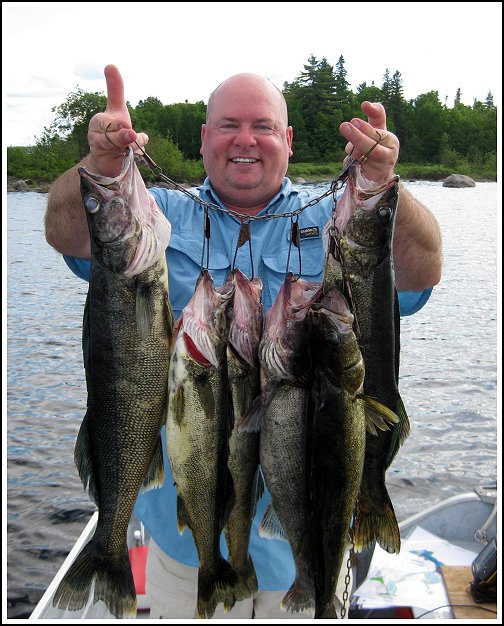 Quebec Fishing - Lake Ogascanan Lodge